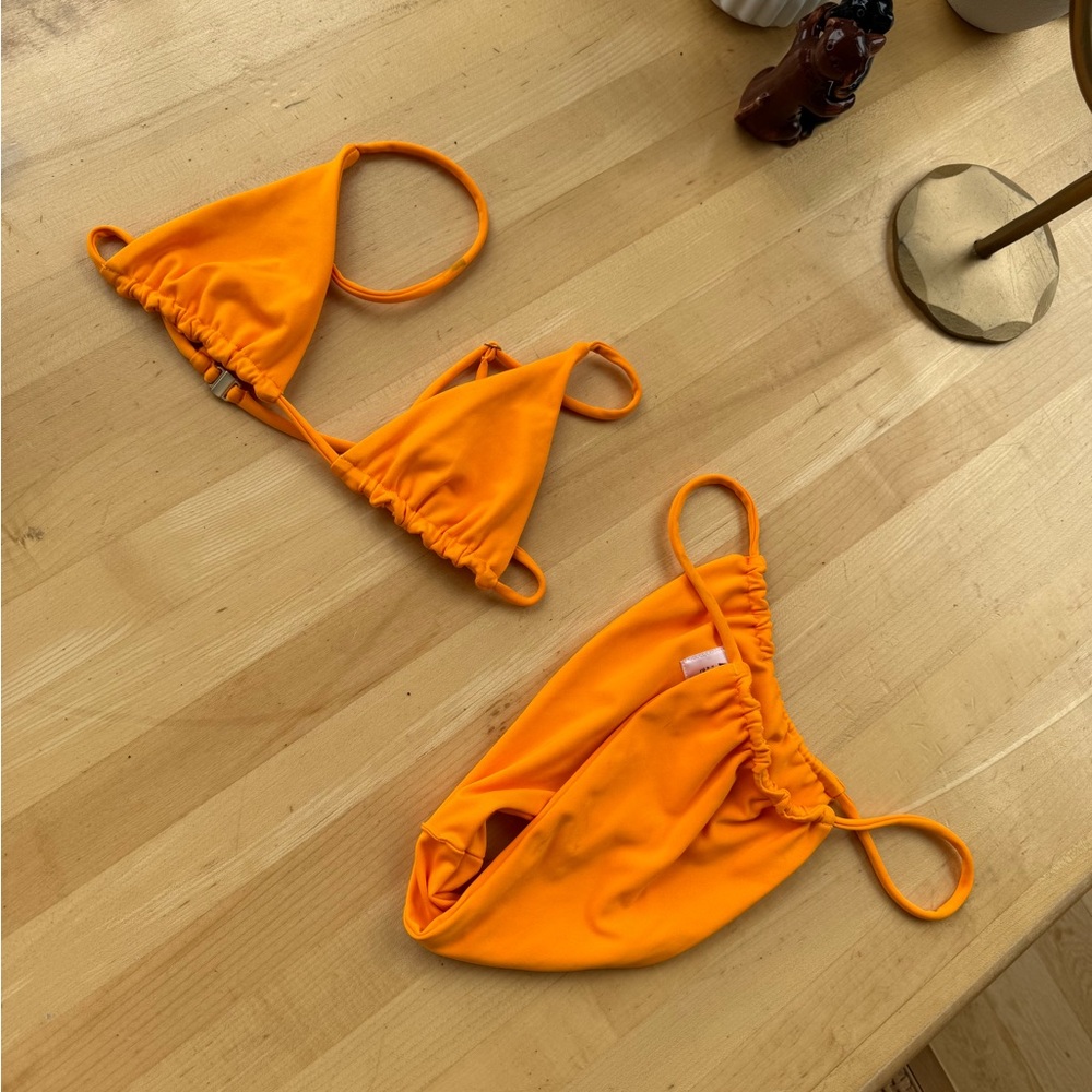 NWOT AEXAE bikini set (damaged)
